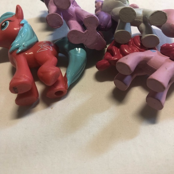 Lot If 12 My Little Pony Mini Figures 2” Rainbow Dash Sweetie Belle Apple Jack - Picture 4 of 11